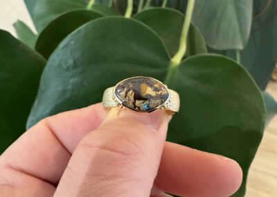 Processing a piece of jewelry from your own gold into a new design