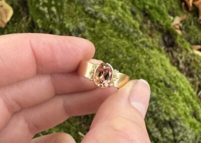 herinneringssieraad goud en edelstenen