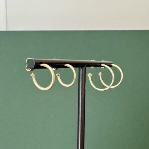 Varion - 14 mm oorringen met granules